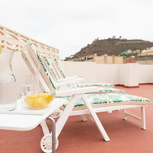 new-duplex-with-rooftop-next-to-arucas-cathedral.in-canary-islands.com/