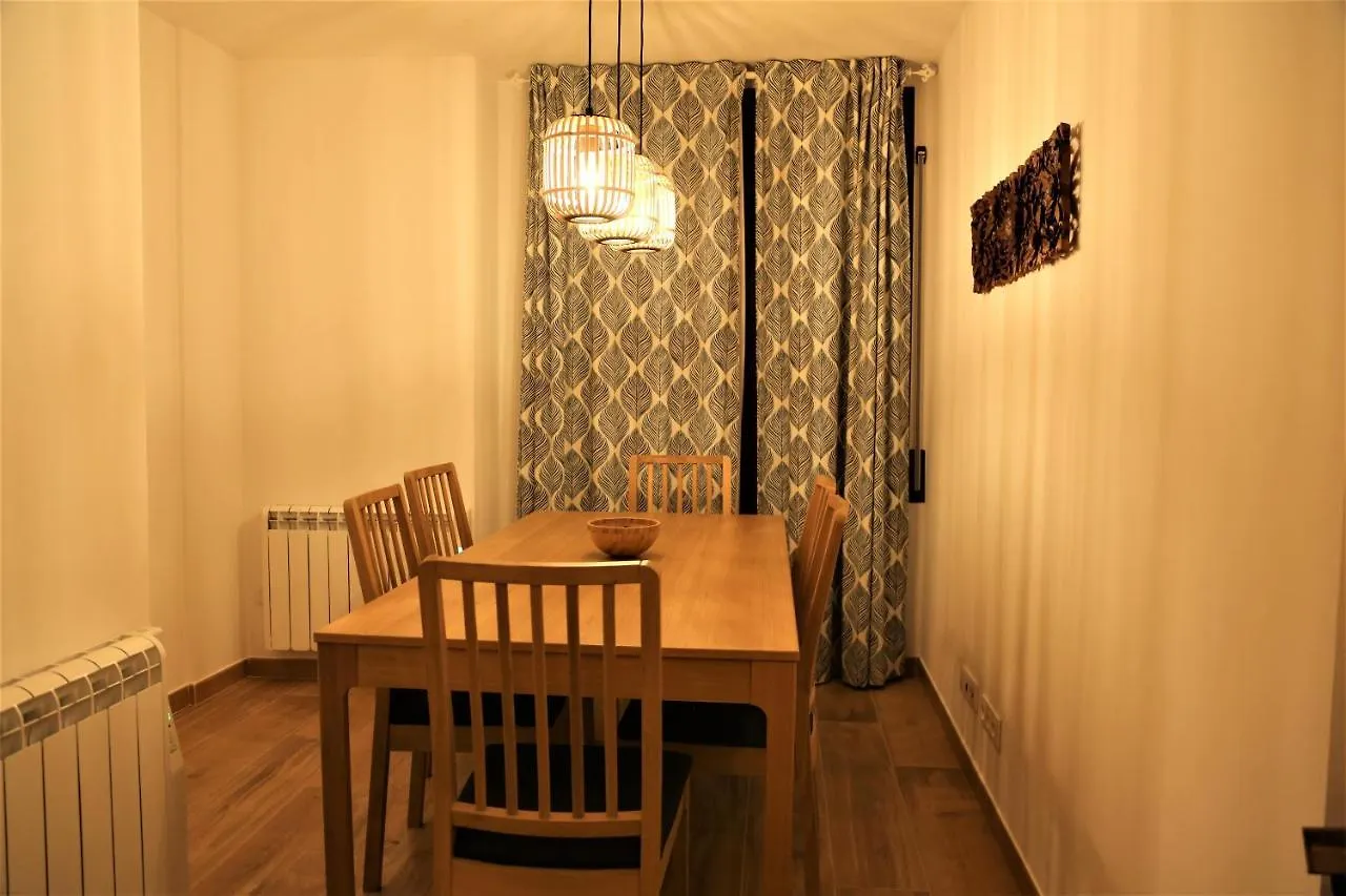 Apartamento Pescallunes - Idílico apartamento a la orilla del río Brugent Sant Feliu de Pallerols España